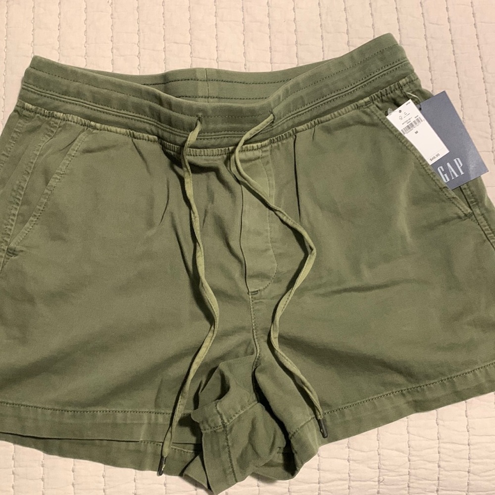 GAP cargo shorts